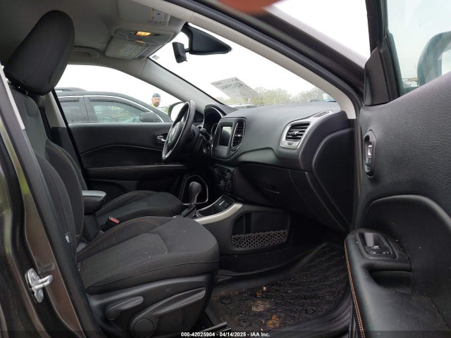 3C4NJCAB9JT489149 Jeep Compass Sport Fwd