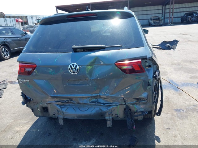 3VV3B7AX7MM113248 Volkswagen Tiguan 2.0t Se/2.0t Se R-line Black/2.0t Sel