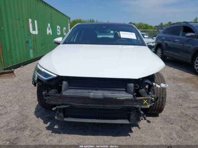 WAUAUDGY4RA011115 Audi A3 Premium 40 Tfsi Front-wheel Drive S Tronic