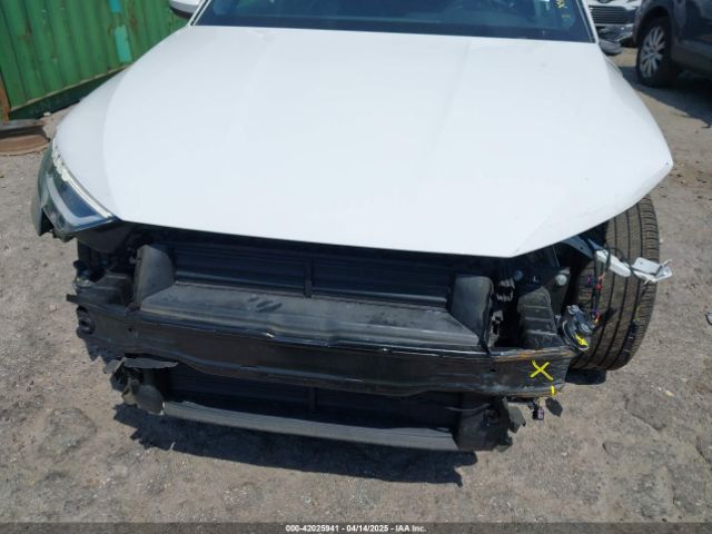 WAUAUDGY4RA011115 Audi A3 Premium 40 Tfsi Front-wheel Drive S Tronic