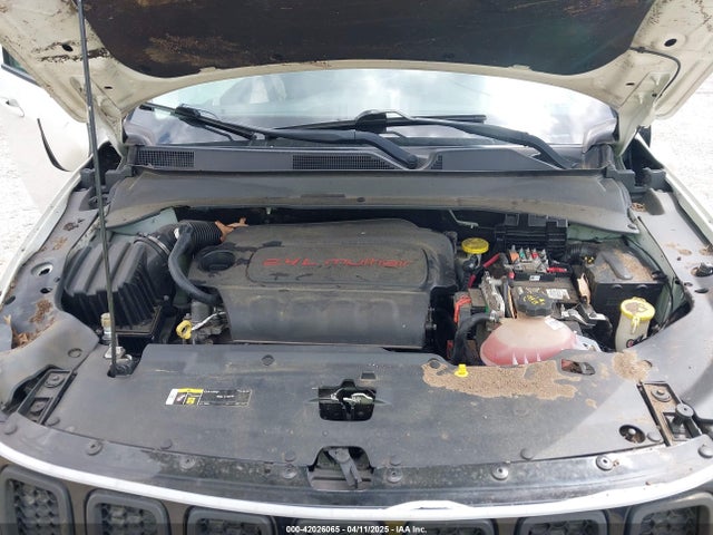 3C4NJDCB9JT178856 Jeep Compass Limited 4x4