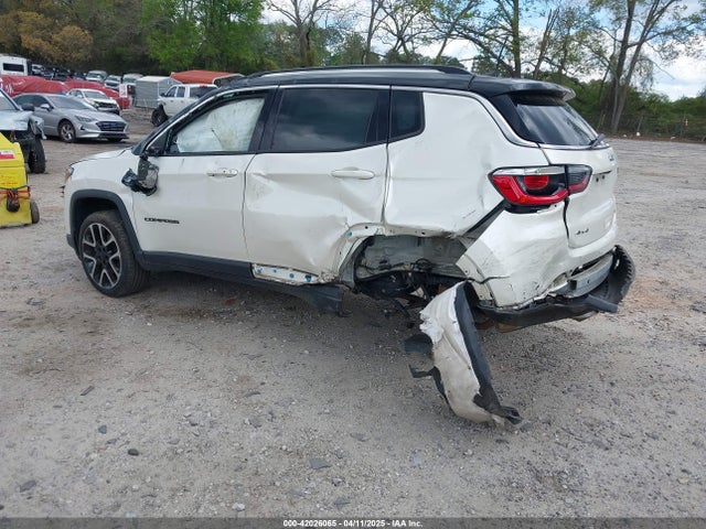 3C4NJDCB9JT178856 Jeep Compass Limited 4x4