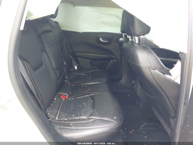 3C4NJDCB9JT178856 Jeep Compass Limited 4x4