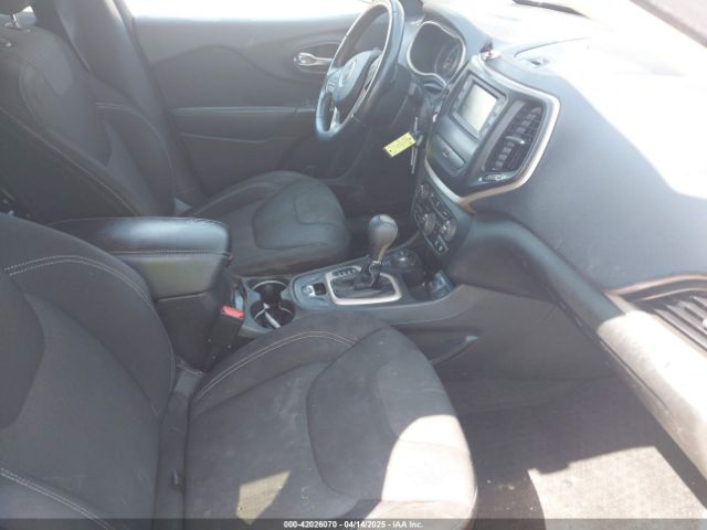 1C4PJMCB6FW691816 Jeep Cherokee Latitude