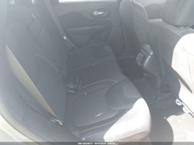 1C4PJMCB6FW691816 Jeep Cherokee Latitude