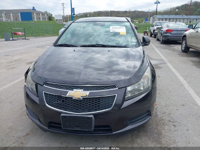 1G1PA5SH8E7473857 Chevrolet Cruze Ls Auto