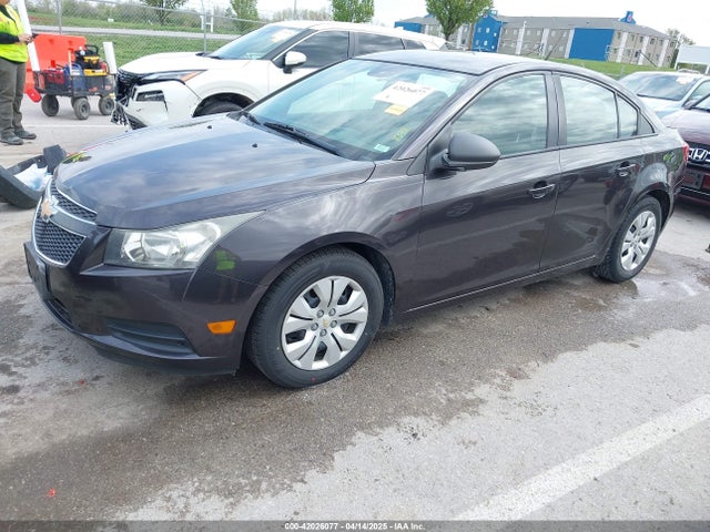 1G1PA5SH8E7473857 Chevrolet Cruze Ls Auto