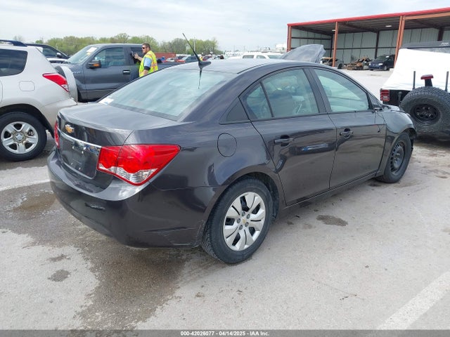 1G1PA5SH8E7473857 Chevrolet Cruze Ls Auto