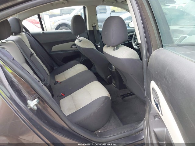 1G1PA5SH8E7473857 Chevrolet Cruze Ls Auto