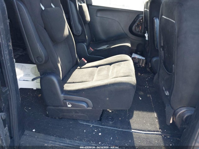 2C4RDGBG7GR176980 Dodge Grand Caravan Se Plus