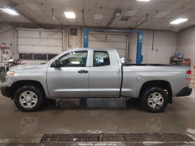5TFUM5F13FX063077 Toyota Tundra Sr 4.6l V8