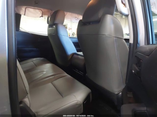 5TFUM5F13FX063077 Toyota Tundra Sr 4.6l V8