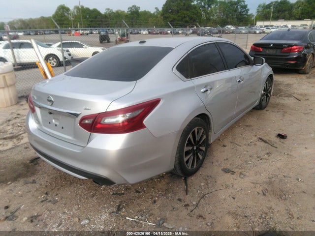 1N4AL3AP8JC245501 Nissan Altima 2.5 Sl