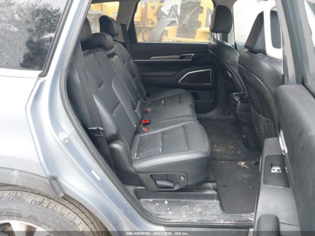 5XYP24HC9NG219104 KIA Telluride Lx