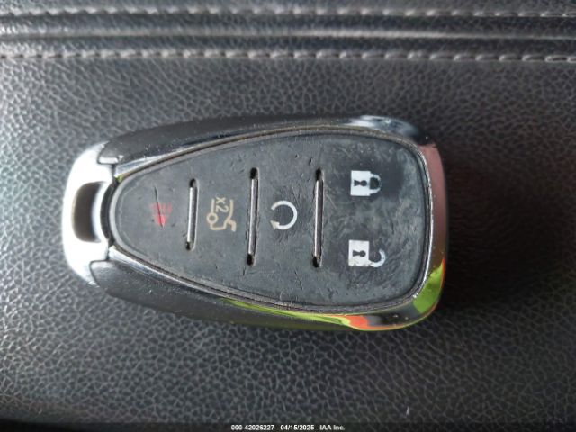 1G1ZE5ST4HF268631 Chevrolet MALIBU 1LT