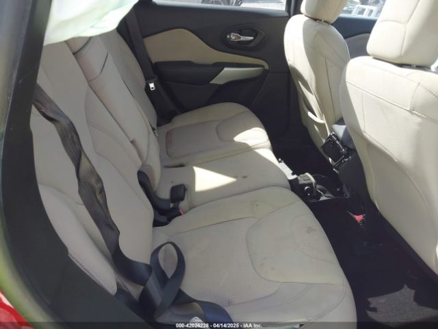 1C4PJLCS6HW604607 Jeep Cherokee Latitude Fwd