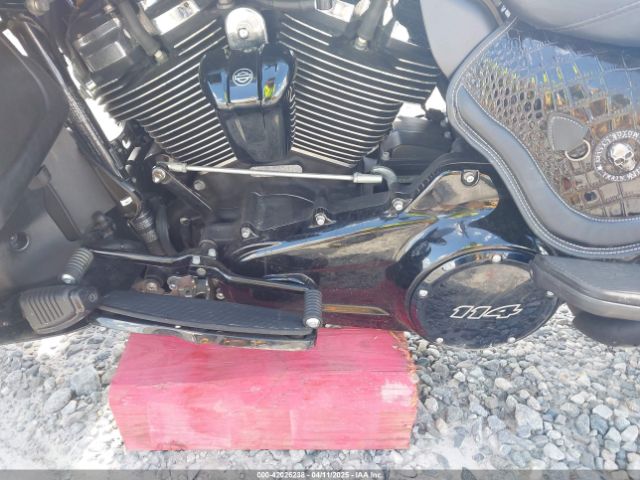 2022 HARLEY-DAVIDSON FLTRK 1HD1KZF19NB652676 Photo 8