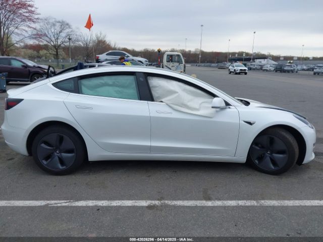 5YJ3E1EA3LF590450 Tesla MODEL 3