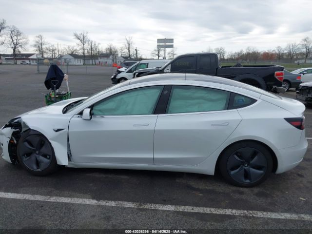 5YJ3E1EA3LF590450 Tesla MODEL 3
