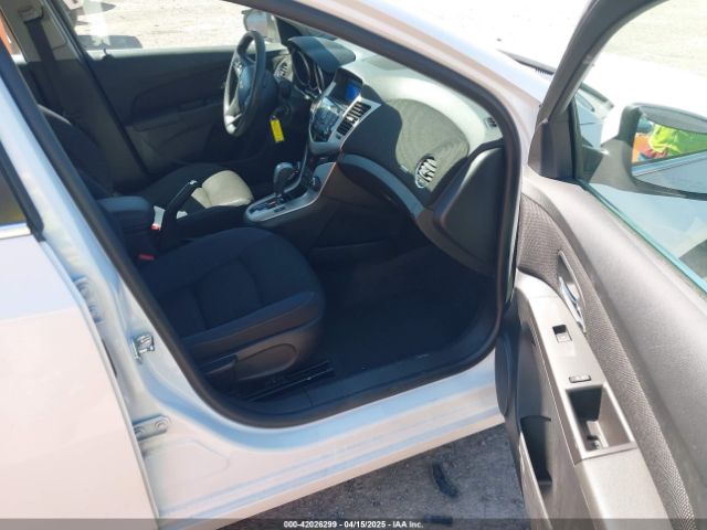 1G1PC5SB5F7186323 Chevrolet Cruze 1lt Auto