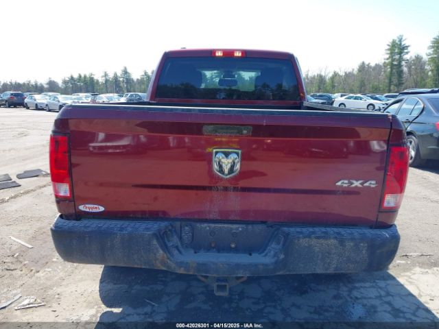 1C6RR7FGXJS265225 RAM 1500 Express  4x4 6'4 Box