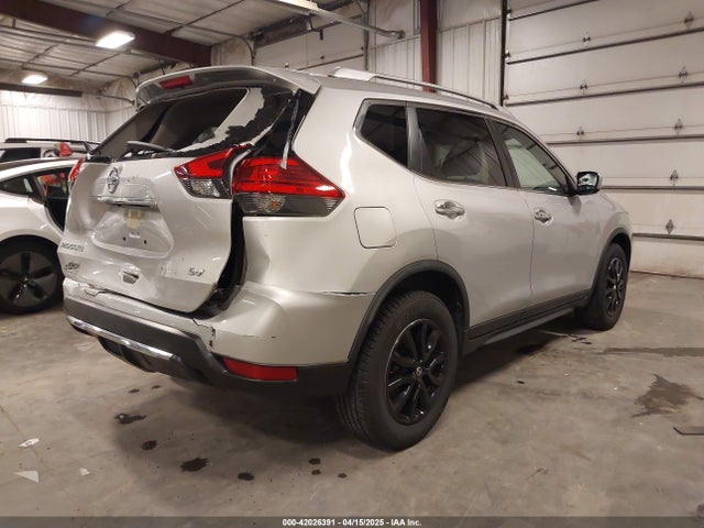 JN8AT2MTXHW143580 Nissan ROGUE SV
