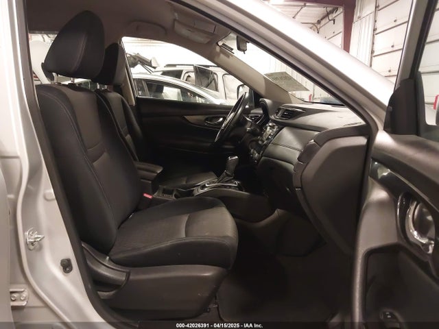 JN8AT2MTXHW143580 Nissan ROGUE SV