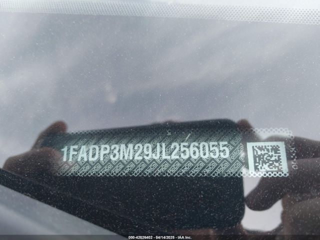 1FADP3M29JL256055 Ford FOCUS SEL