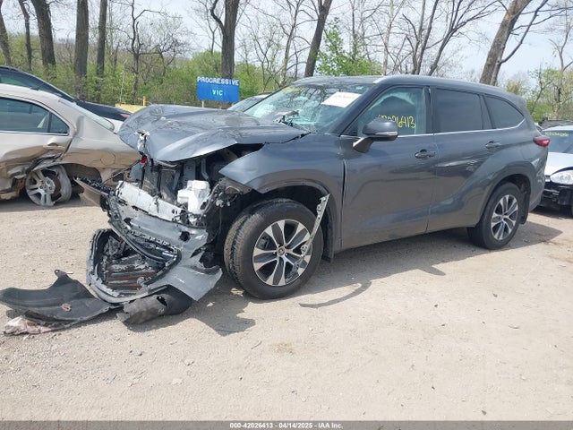5TDKDRBH6PS500241 Toyota Highlander Xle
