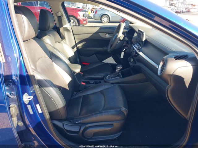 3KPF24AD9KE010744 KIA Forte Lxs