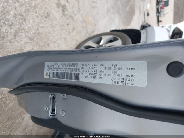 2017 JEEP NEW COMPASS 3C4NJDBBXHT681727 Photo 8