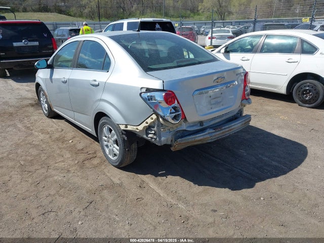 1G1JC5SH0E4152784 Chevrolet Sonic Lt Auto