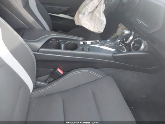 2021 CHEVROLET CAMARO 1G1FF1R72M0142413 Photo 4