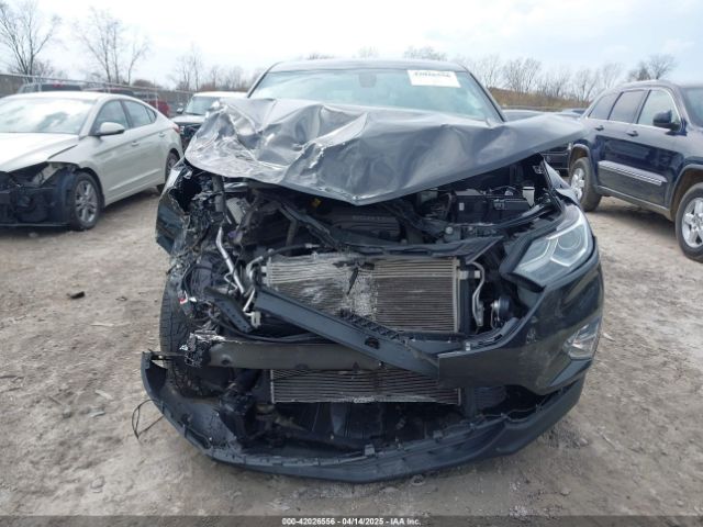 2GNAXUEV1K6111962 Chevrolet EQUINOX LT