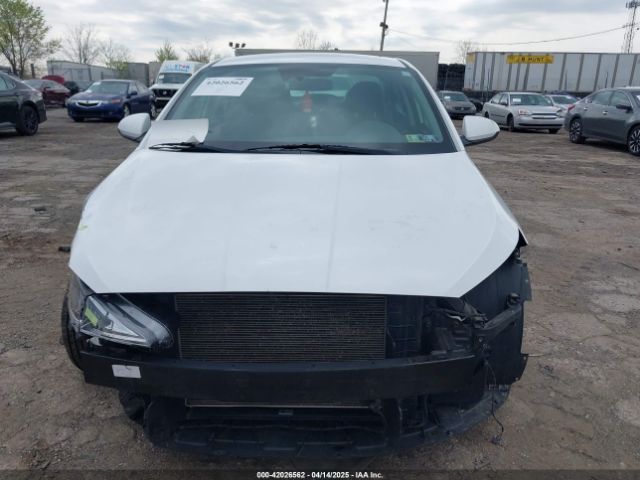 5NPD84LF7LH623656 Hyundai ELANTRA SEL