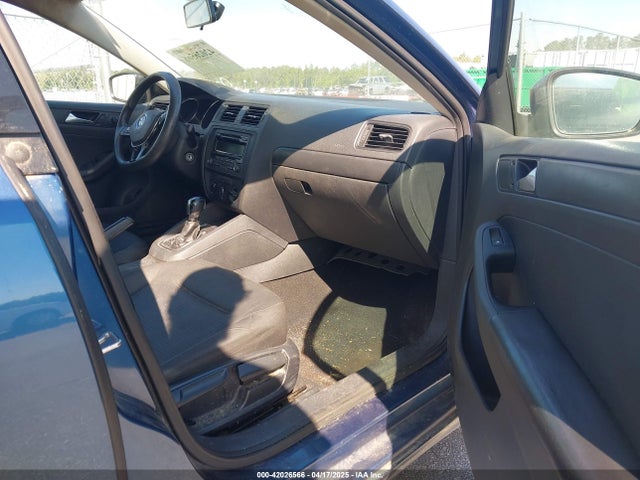 3VW2K7AJ4FM343819 Volkswagen Jetta 2.0l S