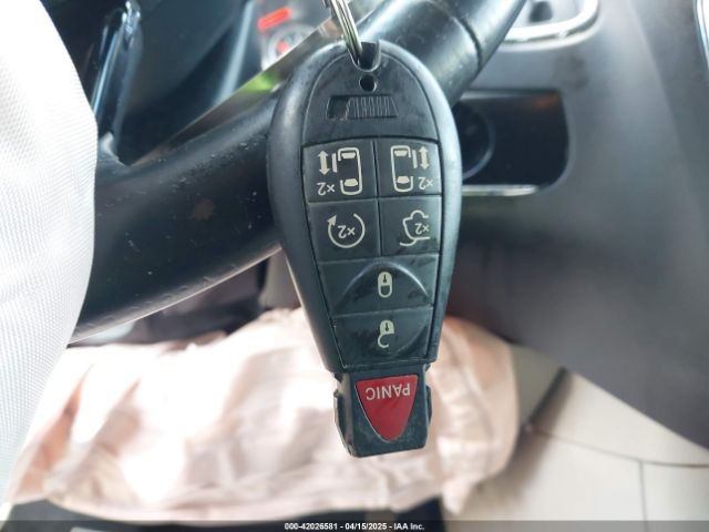 2C4RDGCG8KR513051 Dodge Grand Caravan Sxt