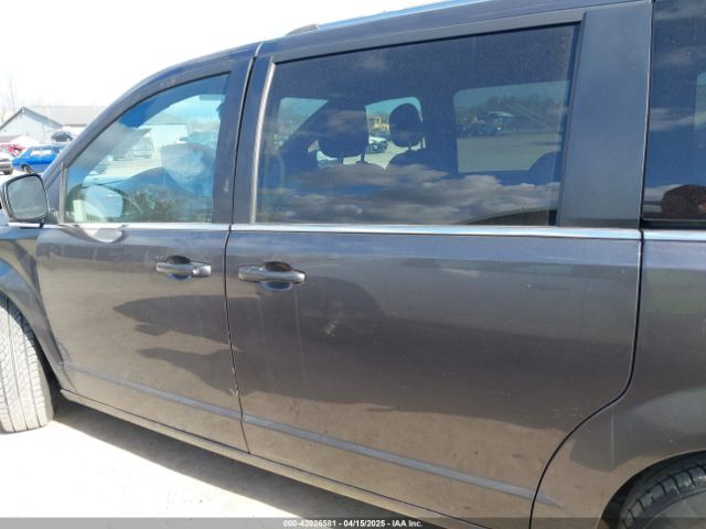 2C4RDGCG8KR513051 Dodge Grand Caravan Sxt