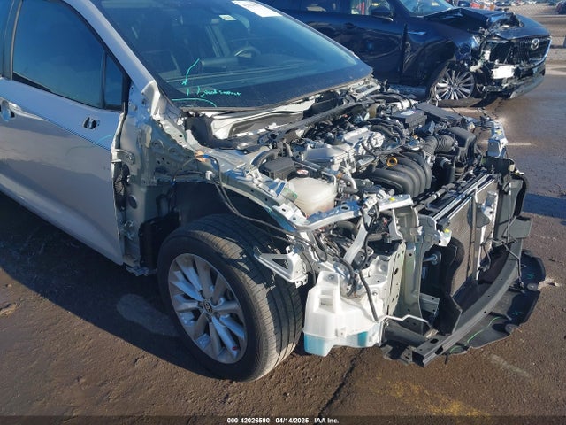 5YFVPMAE1NP273254 Toyota COROLLA LE