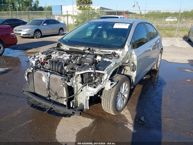 5YFVPMAE1NP273254 Toyota COROLLA LE