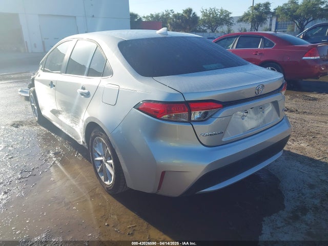 5YFVPMAE1NP273254 Toyota COROLLA LE