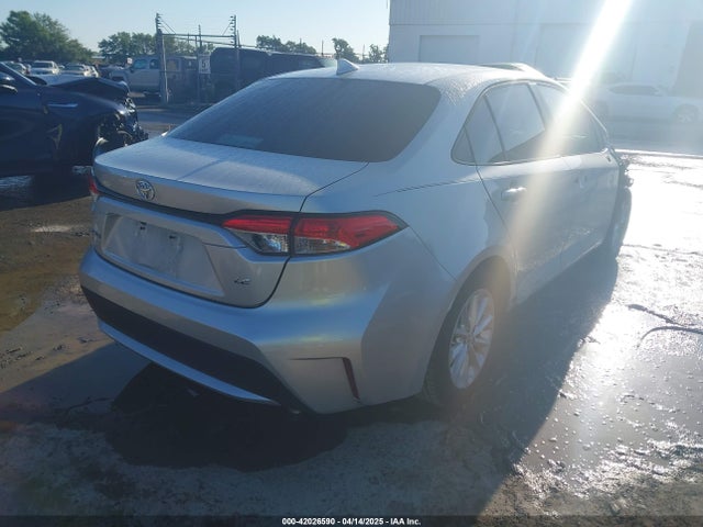 5YFVPMAE1NP273254 Toyota COROLLA LE