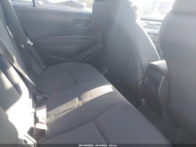 5YFVPMAE1NP273254 Toyota COROLLA LE