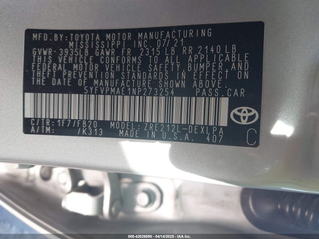 5YFVPMAE1NP273254 Toyota COROLLA LE
