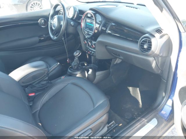 2019 MINI HARDTOP WMWXP5C52K2H97728 Photo 4