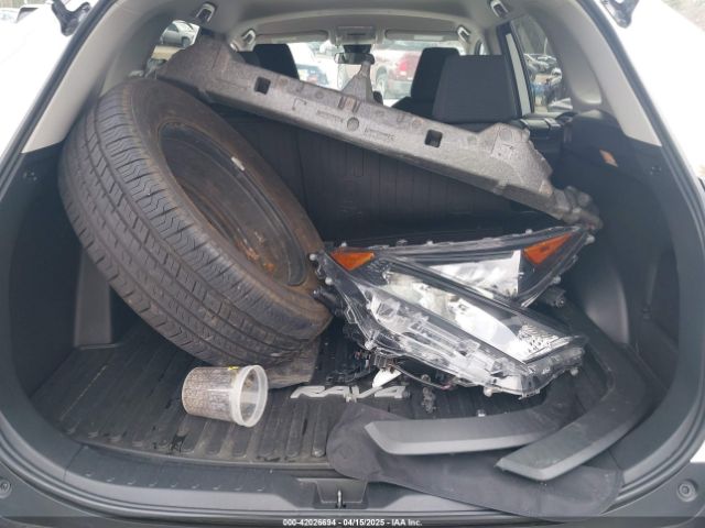 2T3F1RFV3LC115255 Toyota RAV4 LE