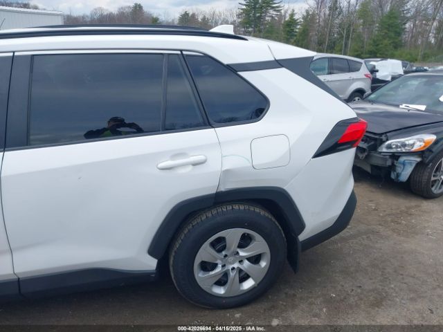 2T3F1RFV3LC115255 Toyota RAV4 LE