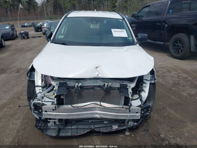 2T3F1RFV3LC115255 Toyota RAV4 LE