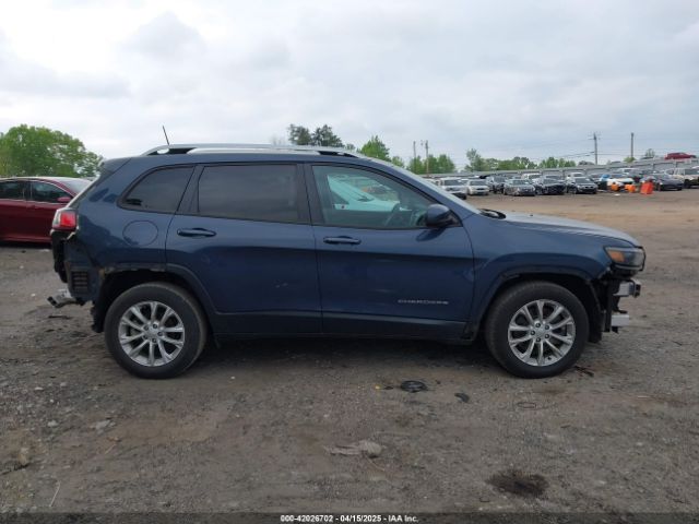 1C4PJLCB8MD156327 Jeep Cherokee Latitude Fwd
