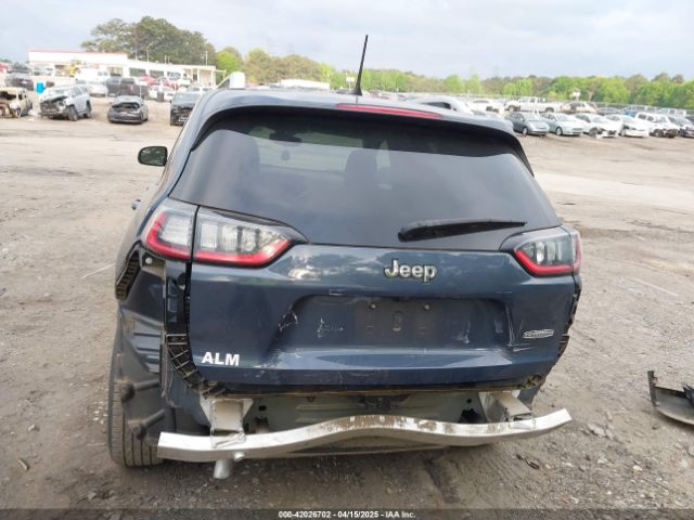 1C4PJLCB8MD156327 Jeep Cherokee Latitude Fwd